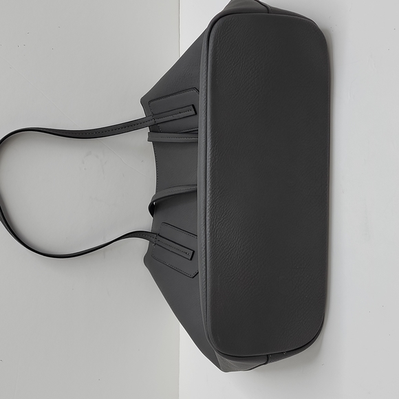 NEIMAN MARCUS REVERSIBLE PURSE - Picture 6 of 11